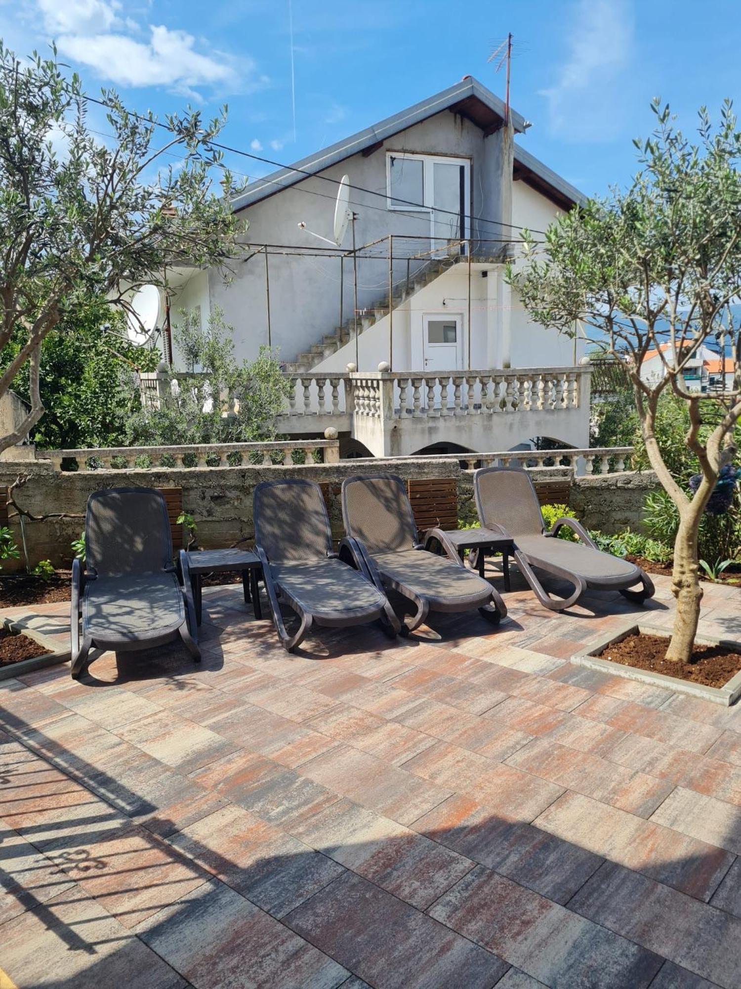 Apartment Relax Villa Salena Slatine Exterior foto